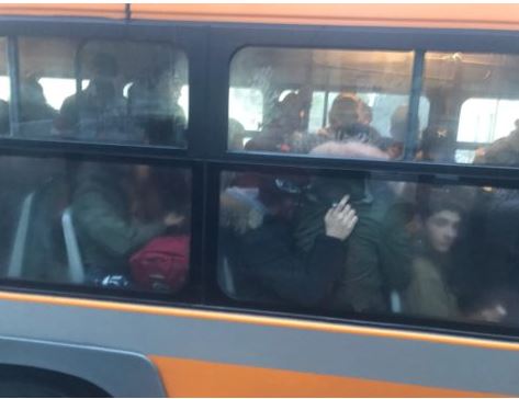 Siena e Provincia: Ragazzi stipati come sardine sul bus per la scuola, scatta la protesta