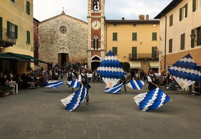 Provincia di Siena: Gli Sbandieratori del Quartiere di Canneti protagonisti al Trofeo Marzocco