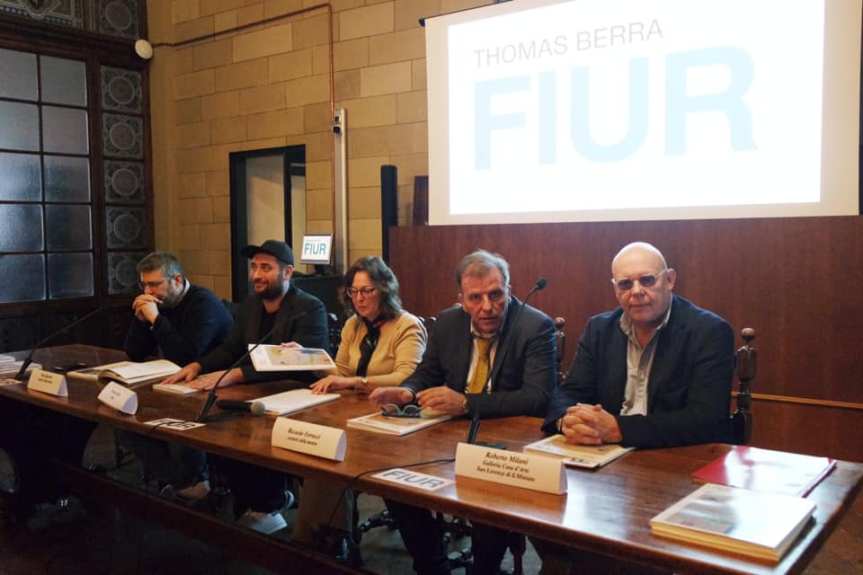 Siena: Presentata alla stampa la mostra “Fiur” di Thomas Berra