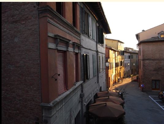Siena, Contrada della Chiocciola: Bando di assegnazione appartamento