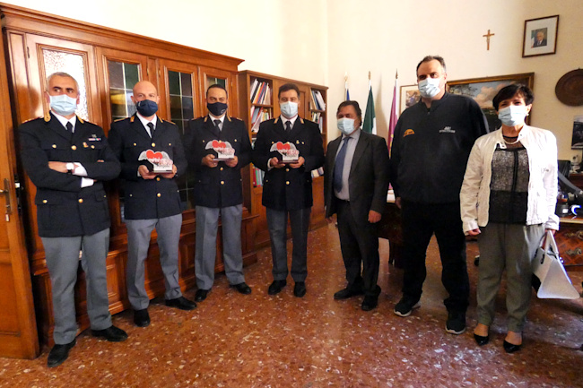 Siena: Consegna Premi Blsd Angel 2021 alla Questura