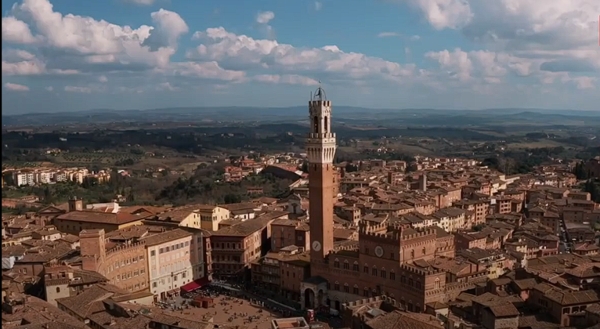 Siena, ’Salva case’, poche sanatorie: “Centro storico tutelato dall’Unesco”