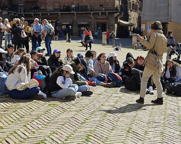 Siena: Gite scolastiche in città, quasi tutti tre ore, da Lecco quattro giorni